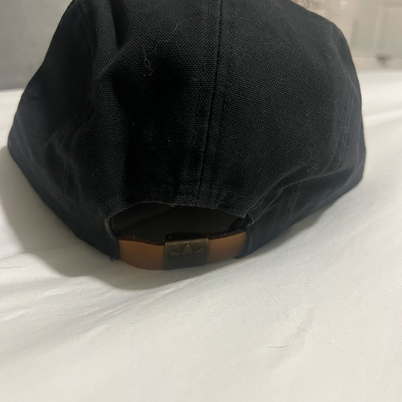 Adidas Black and Tan 5-Panel Strapback Hat - Picture 2 of 3